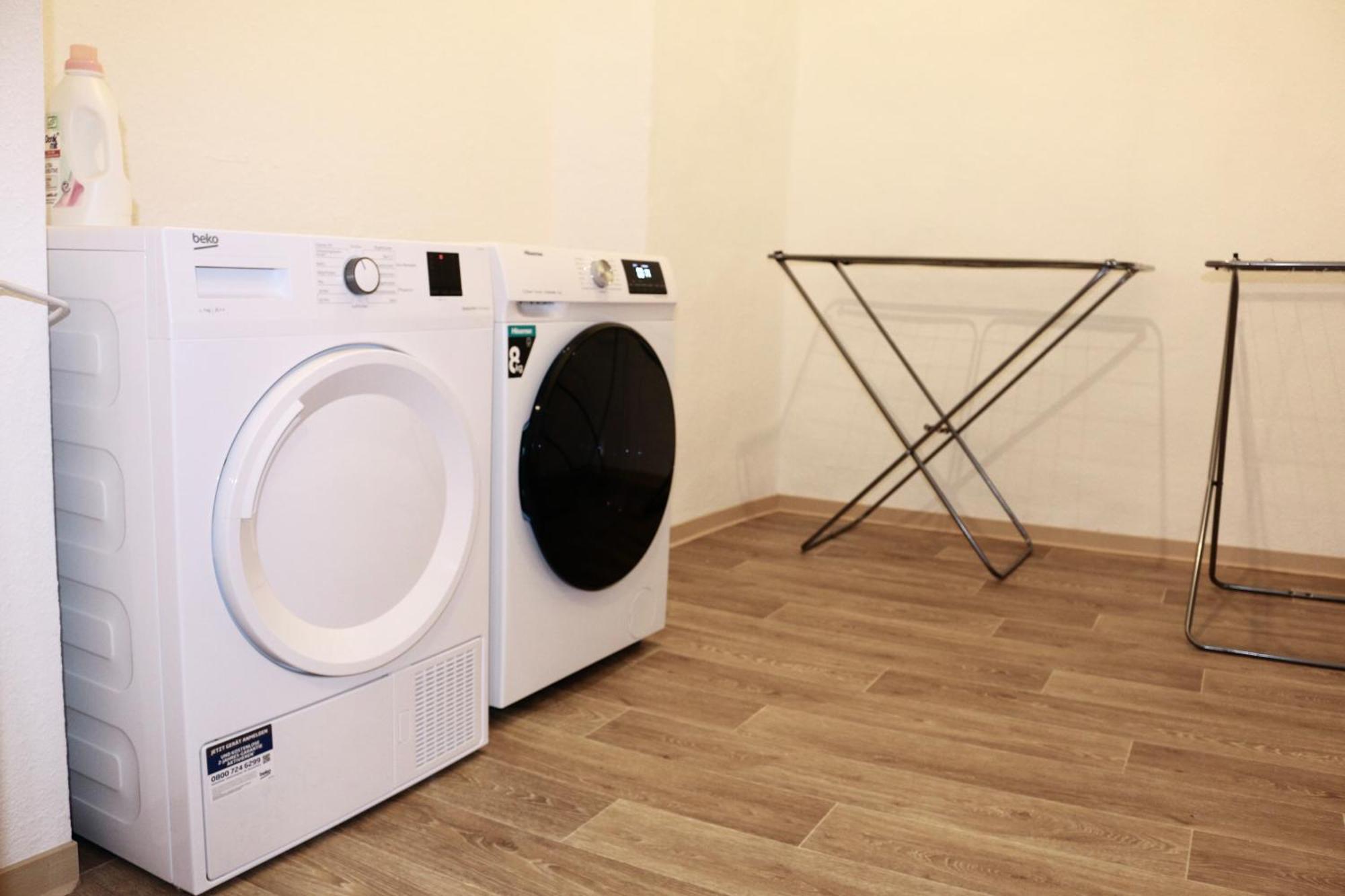 Yr Apartment Im Stadtzentrum - Billardtisch - Parkplatz - 140Qm เบาท์เซน ภายนอก รูปภาพ
