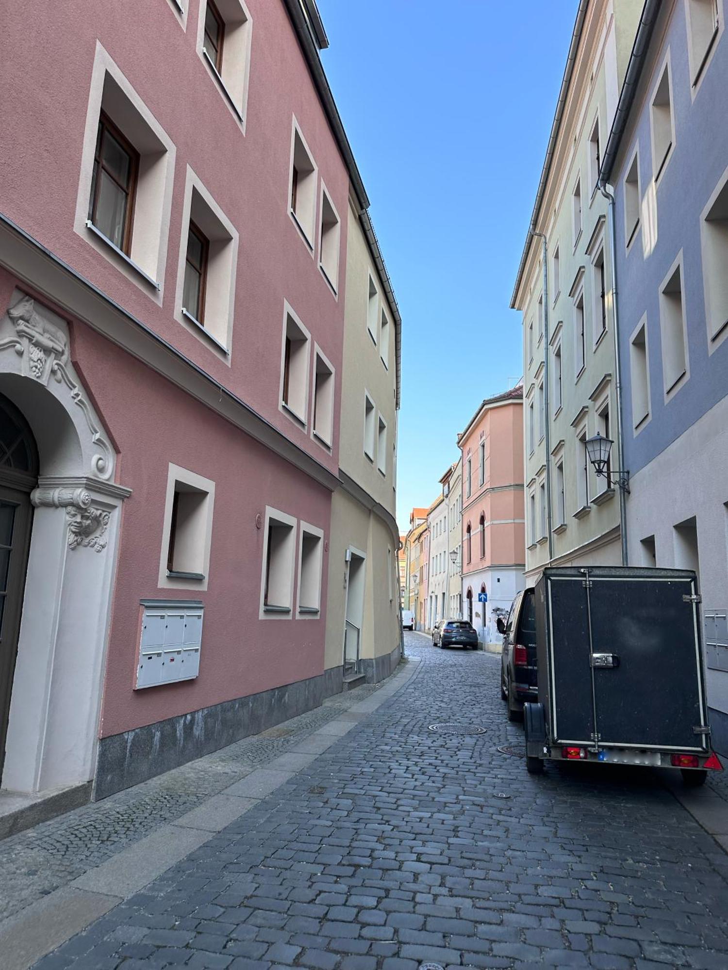 Yr Apartment Im Stadtzentrum - Billardtisch - Parkplatz - 140Qm เบาท์เซน ภายนอก รูปภาพ
