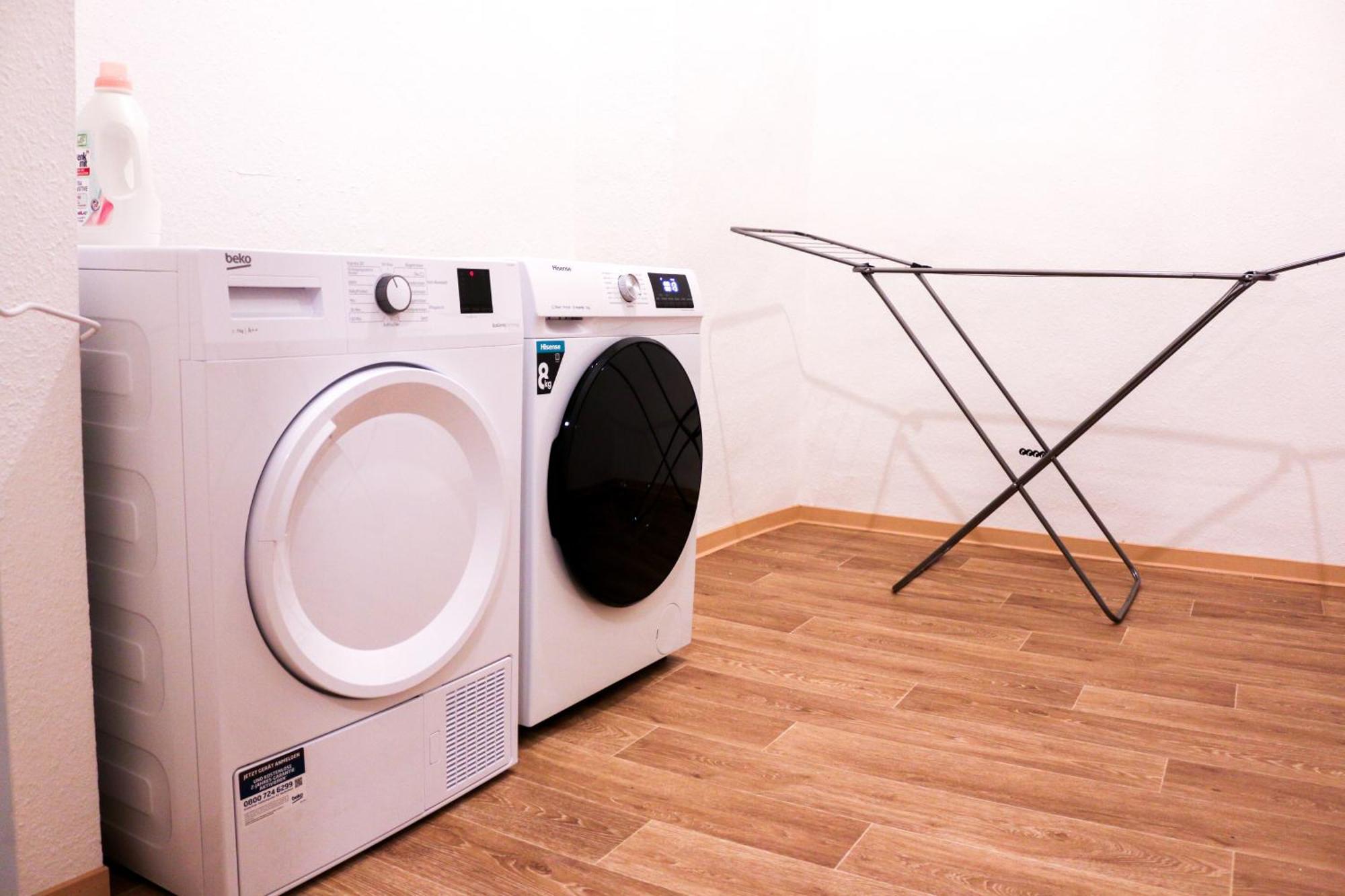 Yr Apartment Im Stadtzentrum - Billardtisch - Parkplatz - 140Qm เบาท์เซน ภายนอก รูปภาพ